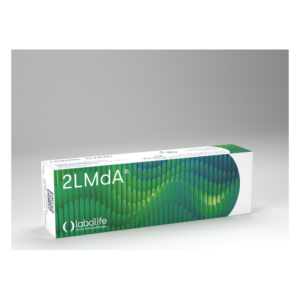 Packung von 2LMdA mit einer Wellenmuster-Dekoration in Blau- und Grüntönen, leicht schräg dargestellt.