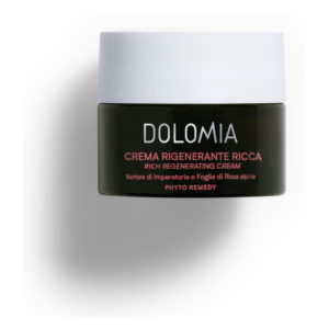Glas-Behälter mit schwarzem Deckel, beschriftet mit "Dolomia Crema Rigenerante Ricca" und Inhaltsinformationen.