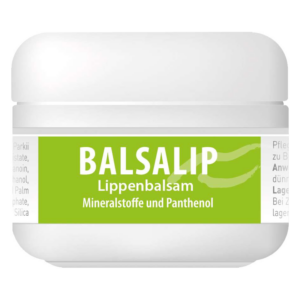 Weißer Behälter mit grünem Etikett, beschriftet mit "BALSALIP Lippenbalsam" und Inhaltsstoffen.