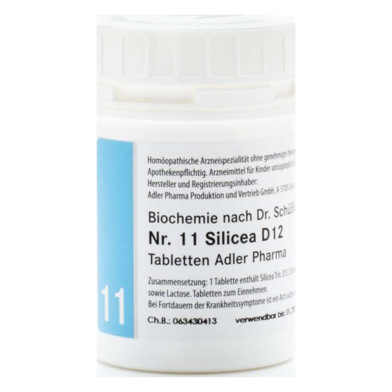 Weiße Flasche mit blauer Beschriftung für homöopathische Tabletten Nr. 11 Silicea D12 von Adler Pharma.