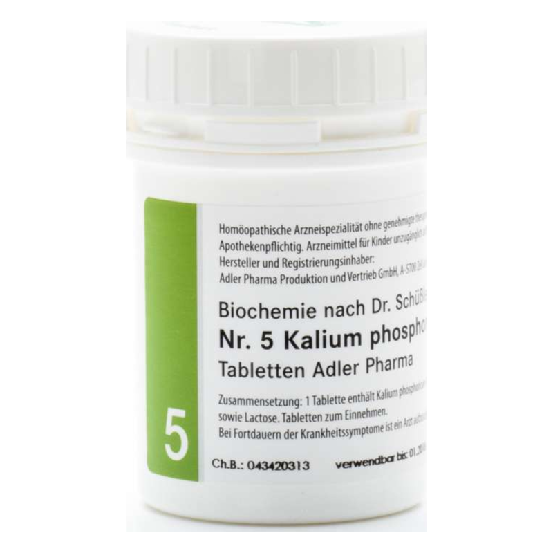 Weißer Behälter mit grünem Aufkleber, enthält homöopathische Tabletten Nr. 5 Kalium phosphoricum von Adler Pharma.