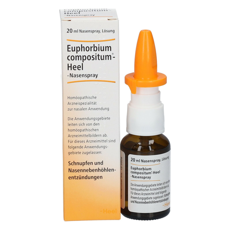 Eine Flasche mit homöopathischem Nasenspray (20 ml) neben einer mehrsprachigen Verpackung mit Anwendungsinformationen.