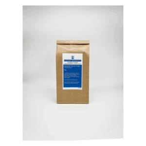 Papiertüte mit der Aufschrift "Augenstrosttee", die Hauptbestandteile und Zubereitungshinweise enthält.