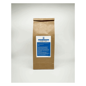 Braune Papiertüte mit blauer Etikette, beschriftet mit "Schachtelhalmkraut" und Informationen zur Anwendung.