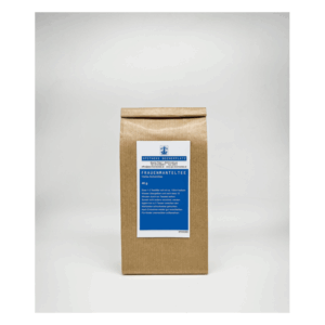 Braune Papiertüte mit Aufkleber für Frauenmanteltee, inkl. Zubereitungshinweisen und Inhaltsangaben.