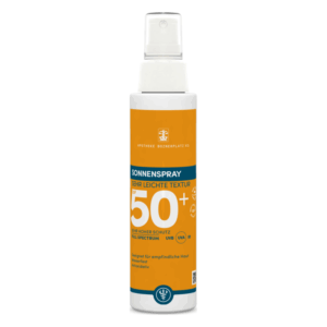 Sonnenspray mit sehr leichter Textur, Lichtschutzfaktor 50+, verpackt in einer Sprühflasche mit orangefarbenem Etikett.