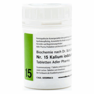 Weißes Behältnis mit grünem Aufkleber, beschriftet mit "Nr. 15 Kalium iodatum" und Herstellerangaben.